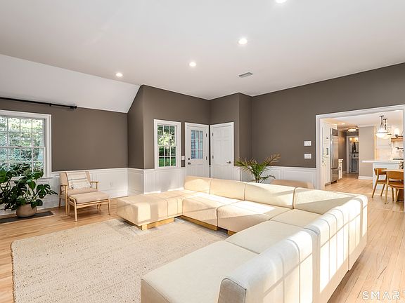 5th image of 106 Silver Spring Road