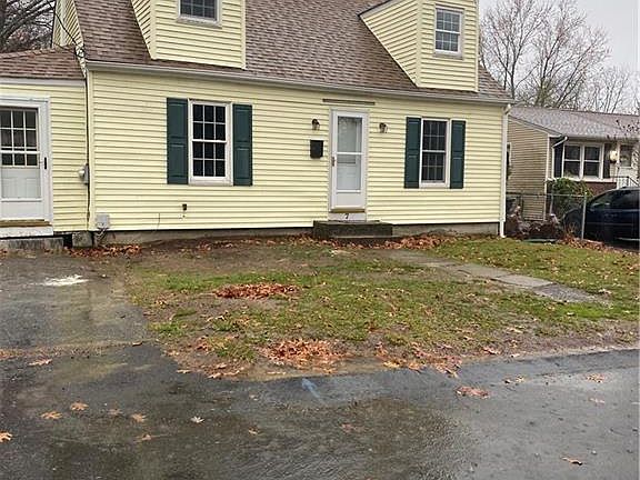 2nd image of 7 Atlantic Ave