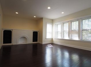 4146 W Cornelia Ave #2, Chicago, IL 60641