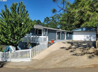 140 NE Carmen St, Roseburg, OR