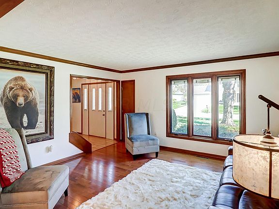 5th image of 699 Whirlaway Ct