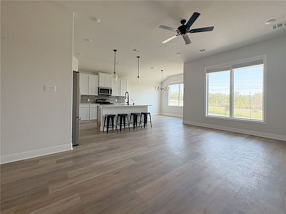 2nd image of 5930 Eldora Dr