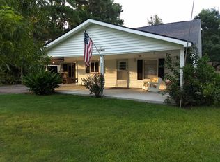 34 Edgewood Ave, Richmond Hill, GA 31324