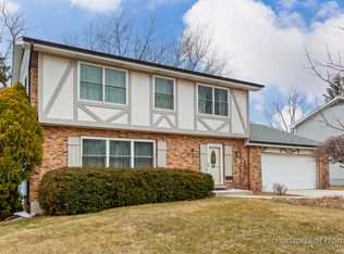 1440 Stoddard Ave, Wheaton, IL 60187