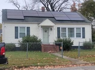 23 Laurel Dr, Hampton, VA 23669