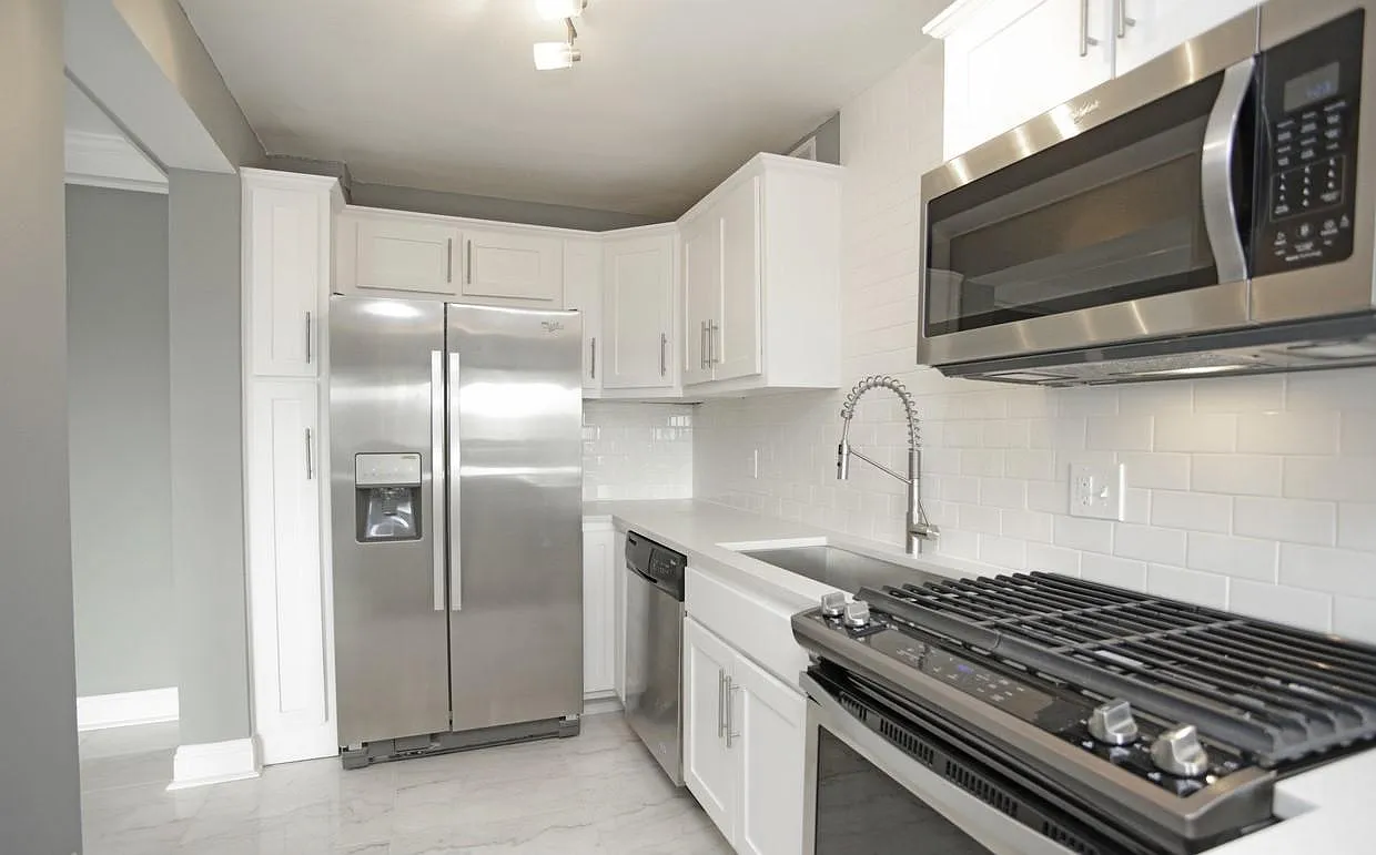 Plaza House — Photo 1