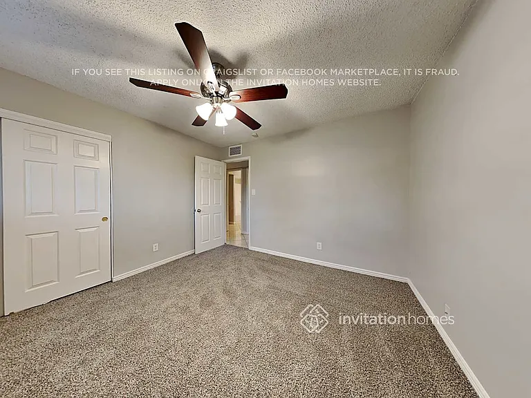 6008 N 61st Dr — Photo 13