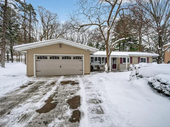 52150 Tammy Dr, Granger, IN 46530