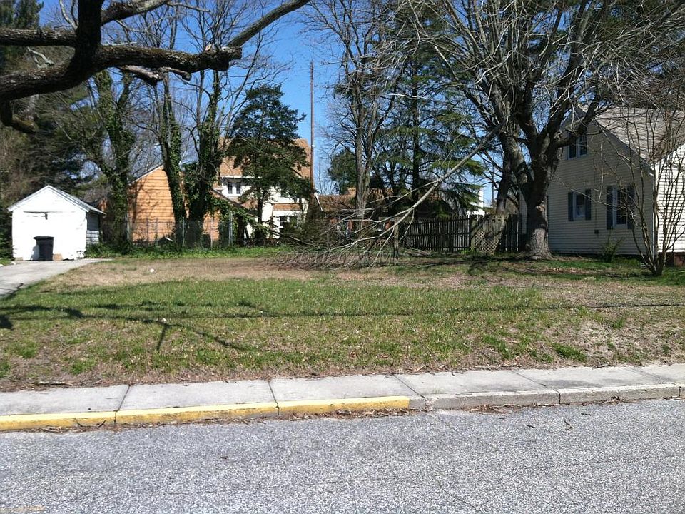 1st image of 215 Glen Ave