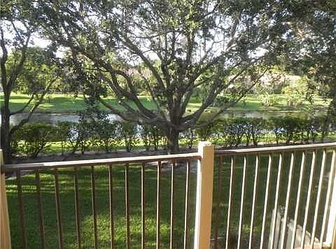 4th image of 9039 Vineyard Lake Dr