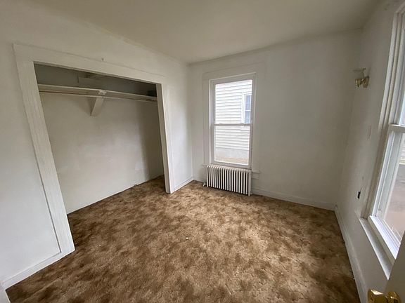 3rd image of 143 Main St APT 1