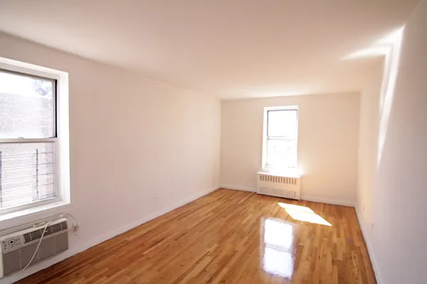 Rented by Bohemia Realty Group | media 11
