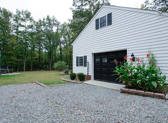 4th image of 11825 Thomas Mill Dr