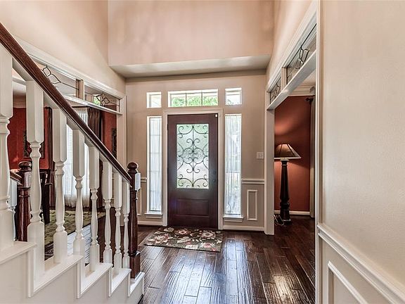 2nd image of 5611 Lofty Magnolia Ct