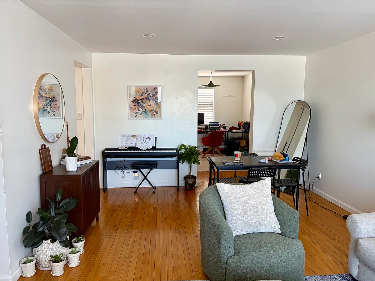 Building Photo - 231 Park Ave #1