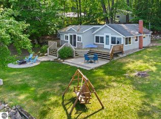 19116 Kenny Dr, Big Rapids, MI
