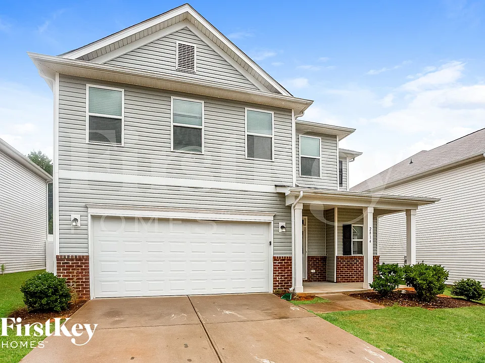 2814 Curbstone Ln
