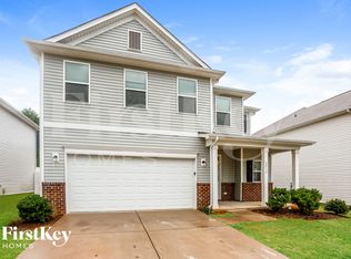 2814 Curbstone Ln, Charlotte, NC 28213