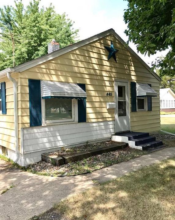 1st image of 445 26th Ave N