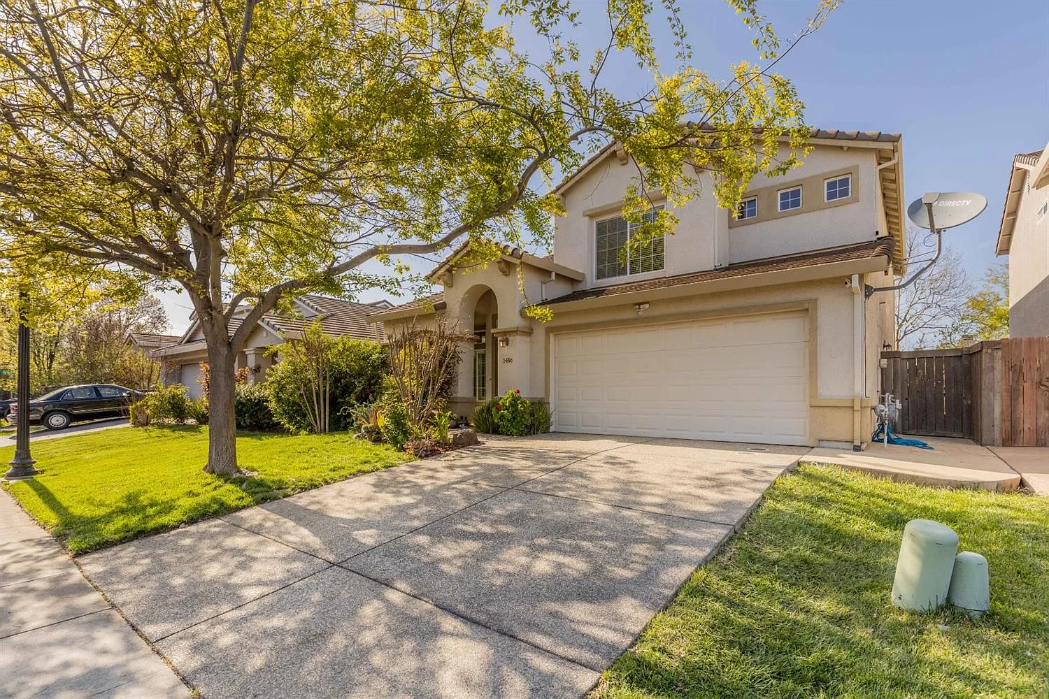 5486 Buckwood Way photo 1