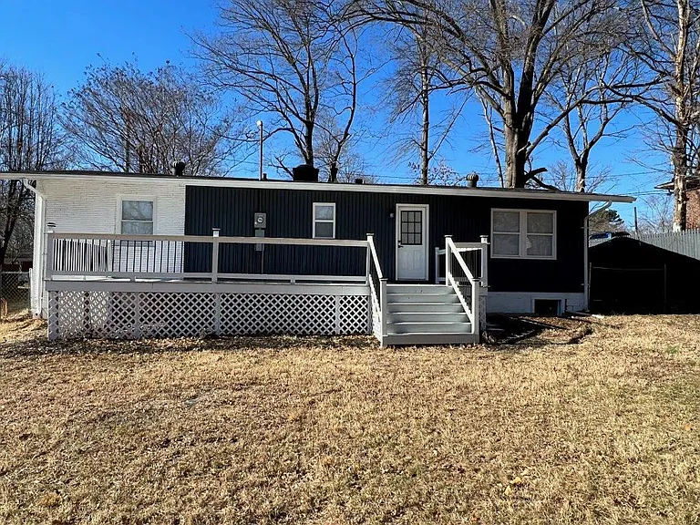 408 Brooke Dr — Photo 12