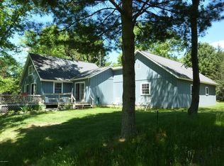 18080 Stonehouse Rd, Hersey, MI 49639