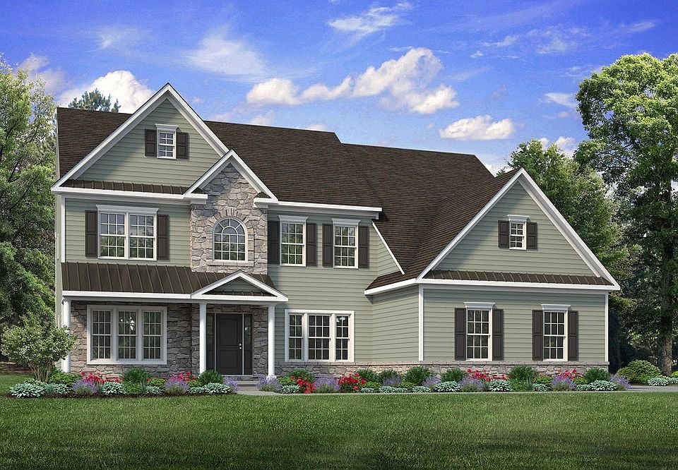 Juniper Farmhouse- Side Entry Garage