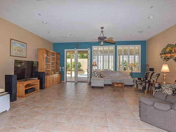 3rd image of 18266 N Arriba Dr