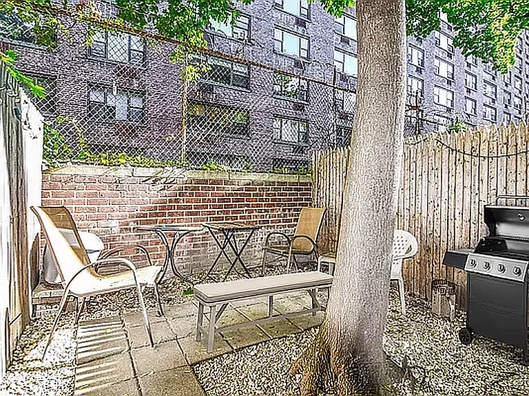 423 E 78th St #1E — Photo 1