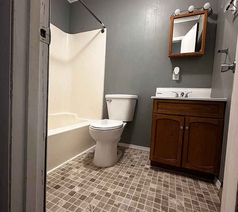 1st image of 1213 E Boyton St #6