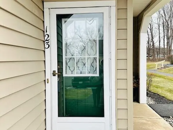 123 Hampton Place Boulevard, Troy, NY 12180