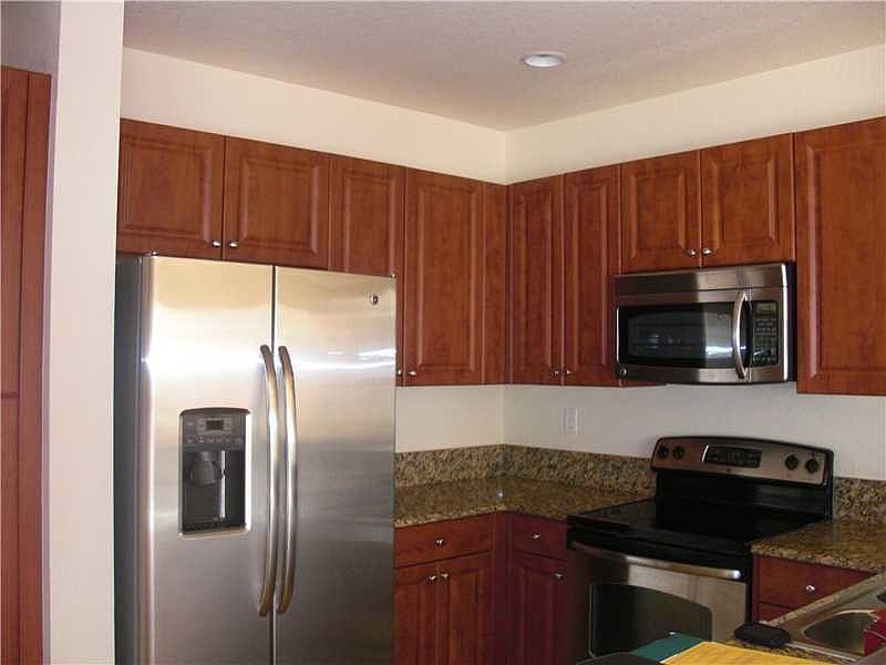 1st image of 213 Las Brisas Cir