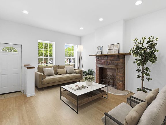 3rd image of 1311 N Broadway