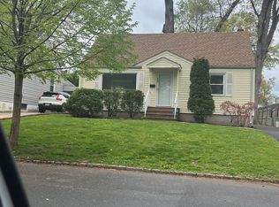 822 Pratt St, Rahway, NJ 07065