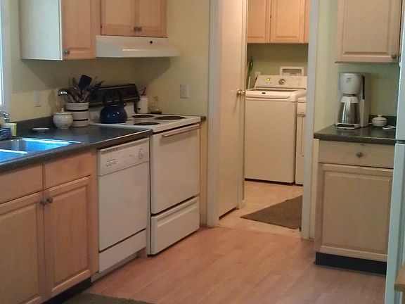 kitchen/laundry rm