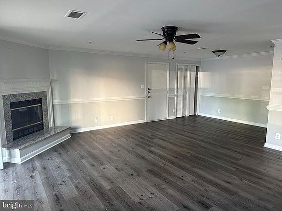4th image of 200 Dover Pl #14