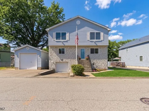 7 Franklin St, Little Ferry Boro, NJ 07643