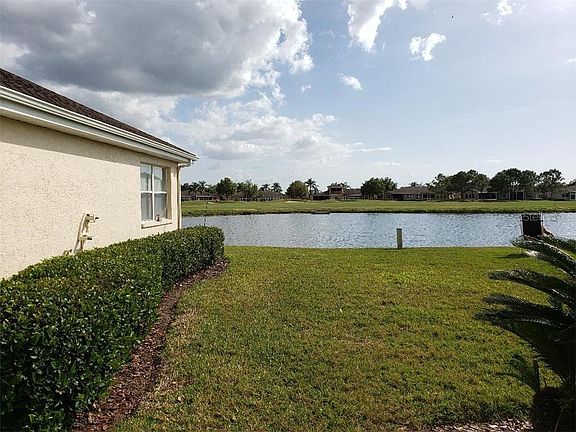 2nd image of 2121 Nantucket Dr Unit 2121