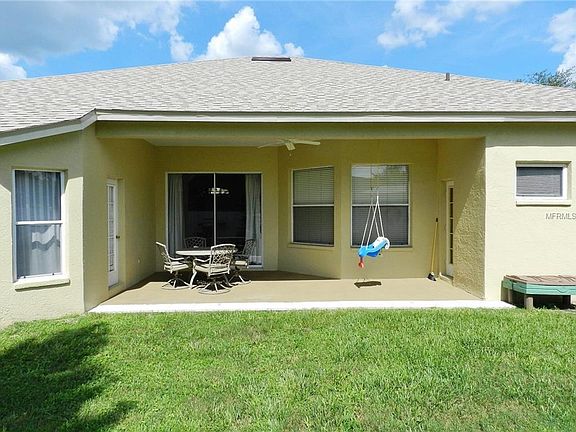 3rd image of 9425 Clover Glen Dr