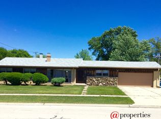 411 S Clarendon Ave, Addison, IL 60101