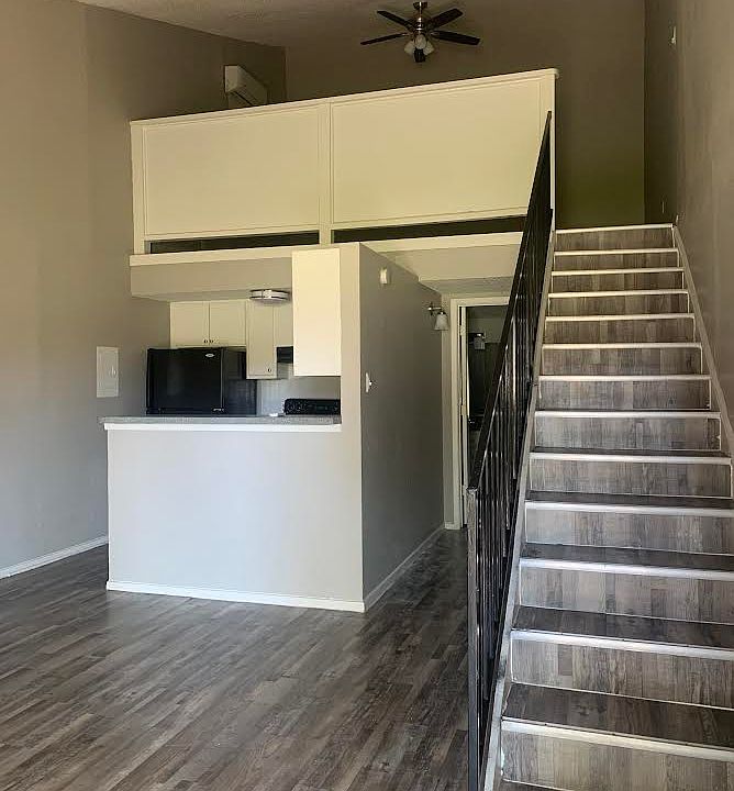 2nd image of 2179 Spring Dr #25
