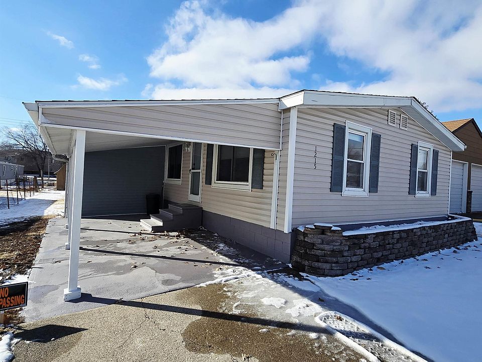 1st image of 1215 Mabel St