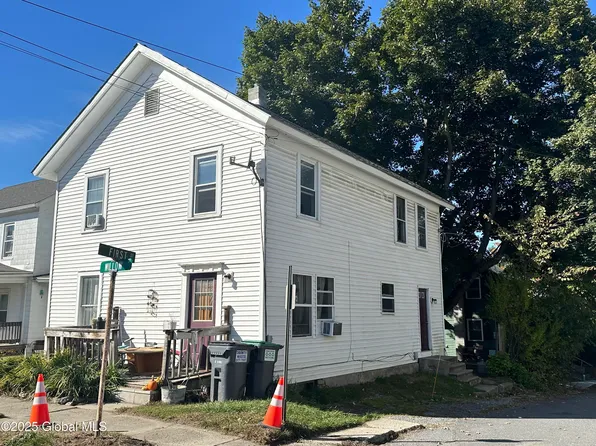 7 Willow Street, Hoosick Falls, NY 12090