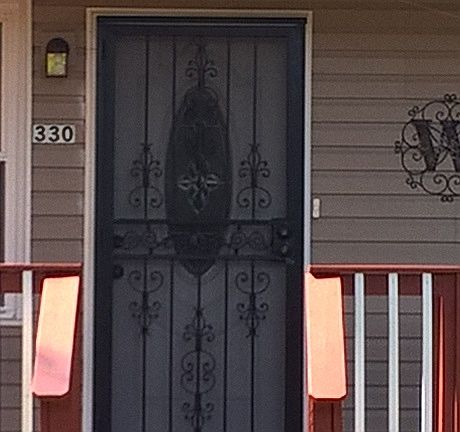 4th image of 330 W Park St