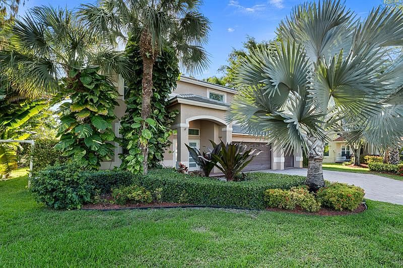 1st image of 714 Cypress Green Cir