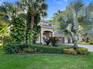 714 Cypress Green Cir, Wellington, FL 33414