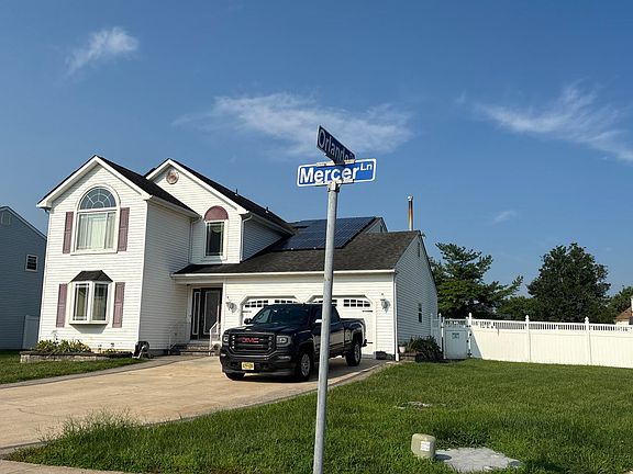 2nd image of 2 Mercer Ln