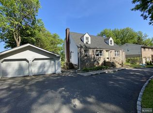 86 N Farview Ave UNIT 2, Paramus, NJ 07652