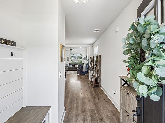 3rd image of 2612 Camrose Way