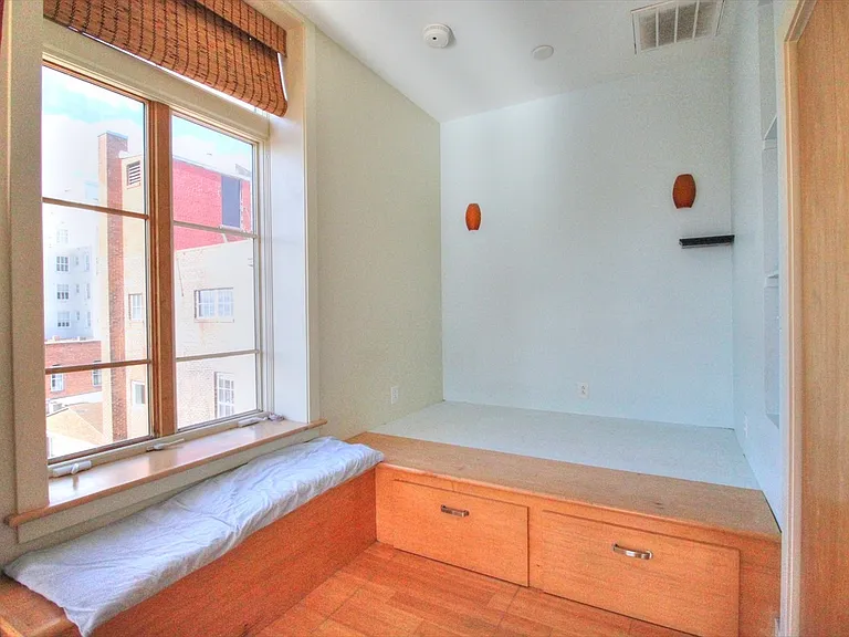 103 W Main St #406 — Photo 8